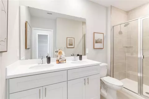 Bath - 2450 Magnolia Reserve Rd, Ocoee, FL 34761 photo 1 of 3