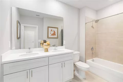 Bath - 2450 Magnolia Reserve Rd, Ocoee, FL 34761 photo 3 of 3