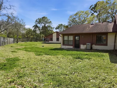 Exterior - 7535 Greystone Dr, Hudson, FL 34667 photo 6 of 10
