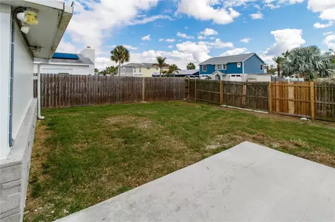 Exterior - 7434 Mako Dr, Hudson, FL 34667 photo 2 of 6