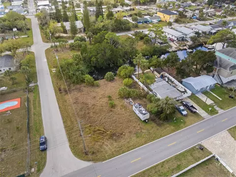 7410 New York Ave, Hudson, FL 34667