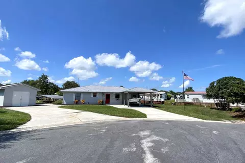 535 Minnow Ct, Kenansville, FL 34739