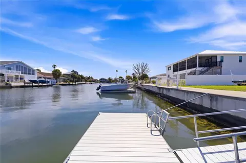 4530 Gulfstream Dr, Hernando Beach, FL 34607 photo 14