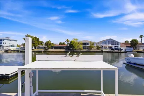 4530 Gulfstream Dr, Hernando Beach, FL 34607 photo 11