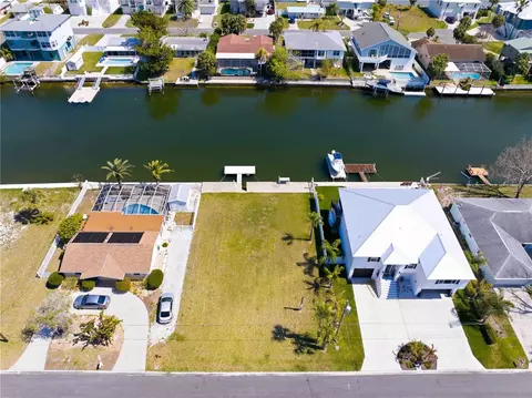 4530 Gulfstream Dr, Hernando Beach, FL 34607
