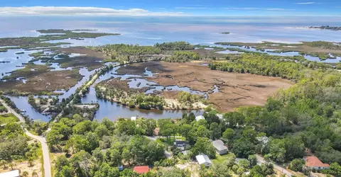 View/Area - 4489 Fishman Ave, Weeki Wachee, FL 34607 photo 2 of 6