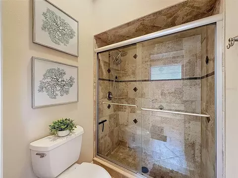 Bath - 15021 Tamarind Loop, Spring Hill, FL 34609 photo 3 of 5
