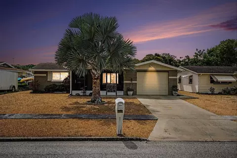 5828 1st Ave, New Port Richey, FL 34652