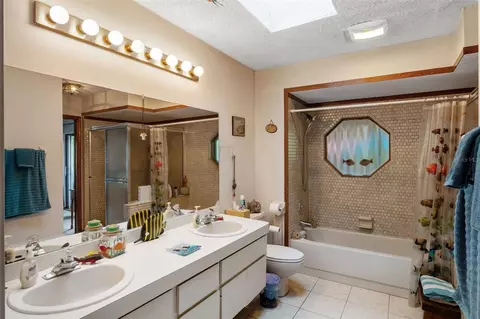 Bath - 6231 Wayside Ct, Spring Hill, FL 34606 photo 2 of 3
