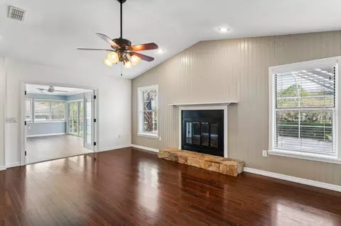Living - 375 E Liberty St, Hernando, FL 34442 photo 1 of 12