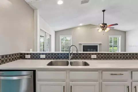 Kitchen - 375 E Liberty St, Hernando, FL 34442 photo 3 of 3