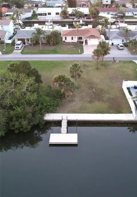 13908 King, Hudson, FL 34667