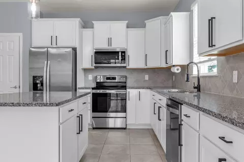Kitchen - 12653 Palapa Loop, Spring Hill, FL 34610 photo 1 of 2