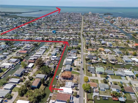 6820 Sea Ranch Dr, Hudson, FL 34667