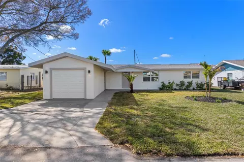 3372 Minnow Creek Dr, Hernando Beach, FL 34607