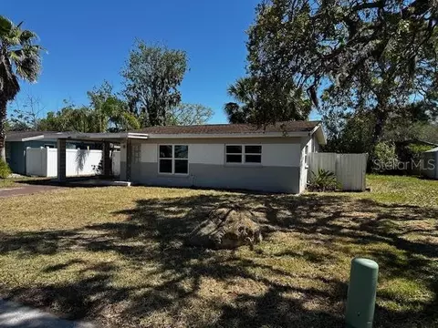 6608 Manor Beach Rd, New Port Richey, FL 34652