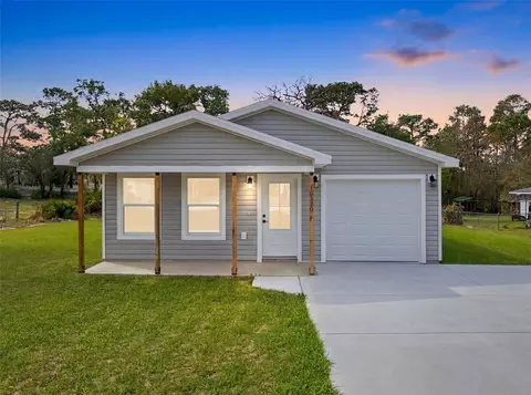 10370 Golden Ave, Weeki Wachee, FL 34613