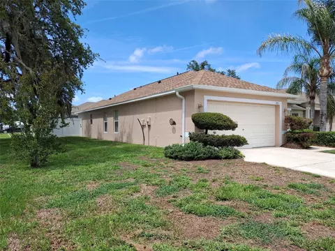 Exterior - 209 Winthrop Dr, Spring Hill, FL 34609 photo 3 of 5