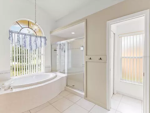 Bath - 13944 Talmage Loop, Hudson, FL 34667 photo 2 of 4