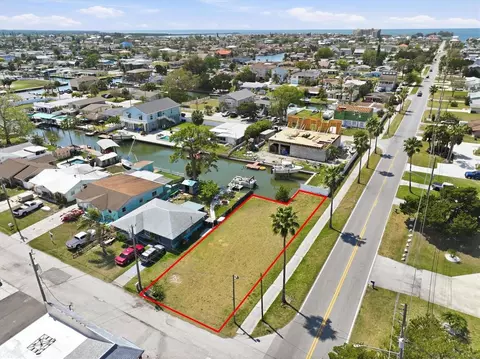 13939 Muriel Dr, Hudson, FL 34667
