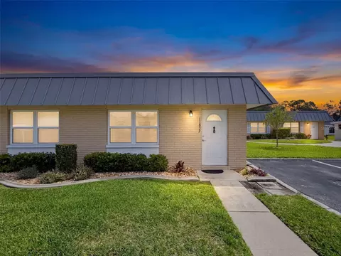 11832 Boynton Ln #24B, New Port Richey, FL 34654