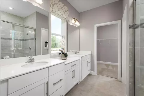 Bath - 2158 Great Egret Cir, Ocoee, FL 34761 photo 1 of 3