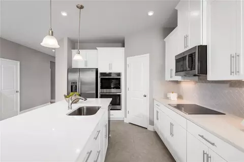 Kitchen - 2158 Great Egret Cir, Ocoee, FL 34761 photo 1 of 3