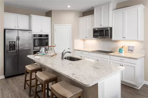 Kitchen - 2158 Great Egret Cir, Ocoee, FL 34761 photo 2 of 3