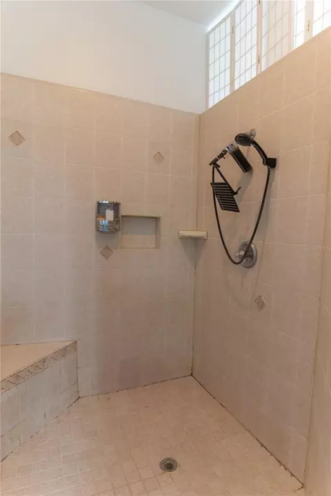 Bath - 6151 New Osprey Pt, Weeki Wachee, FL 34607 photo 7 of 7