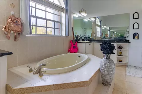 Bath - 6151 New Osprey Pt, Weeki Wachee, FL 34607 photo 6 of 7