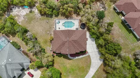 View/Area - 6151 New Osprey Pt, Weeki Wachee, FL 34607 photo 6 of 11