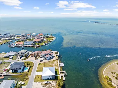 3387 Gulf Winds Cir, Hernando Beach, FL 34607 photo 16