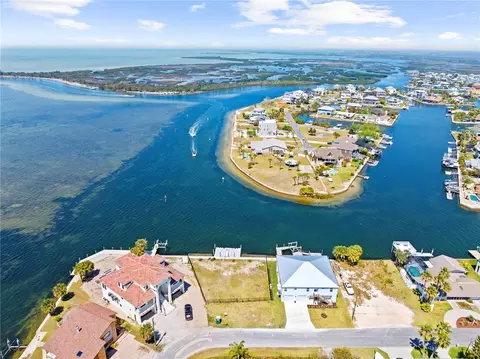 3387 Gulf Winds Cir, Hernando Beach, FL 34607 photo 6
