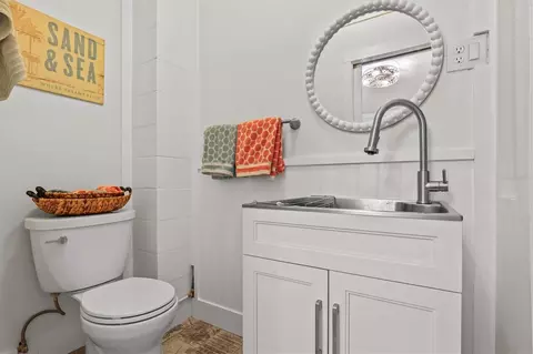 Bath - 4475 Burmuda Dr, Hernando Beach, FL 34607 photo 7 of 7