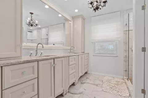 Bath - 4475 Burmuda Dr, Hernando Beach, FL 34607 photo 1 of 7