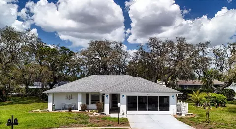8711 Gold Pine Dr, Port Richey, FL 34668