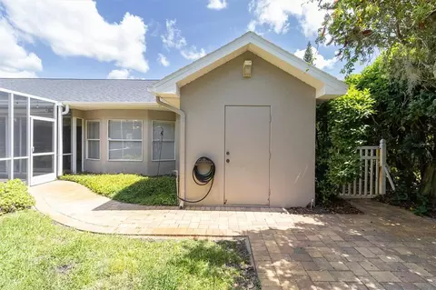 Exterior - 1806 Kinsmere Dr, Trinity, FL 34655 photo 5 of 13