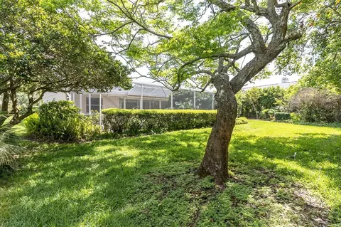 Exterior - 1806 Kinsmere Dr, Trinity, FL 34655 photo 7 of 13