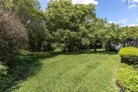 Exterior - 1806 Kinsmere Dr, Trinity, FL 34655 photo 10 of 13