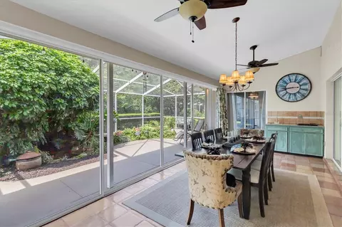 Dining - 1806 Kinsmere Dr, Trinity, FL 34655 photo 3 of 4