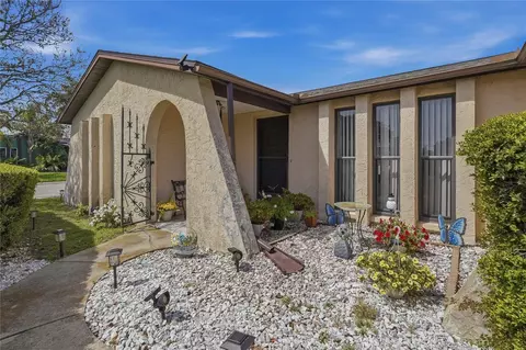 9135 Farmington Ln, Port Richey, FL 34668