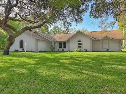 884 W Massachusetts St, Hernando, FL 34442