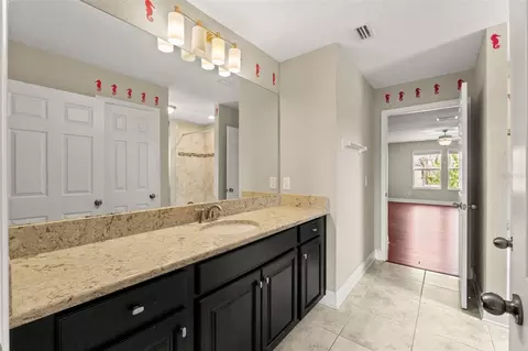Bath - 18696 Malinche Loop, Spring Hill, FL 34610 photo 11 of 12