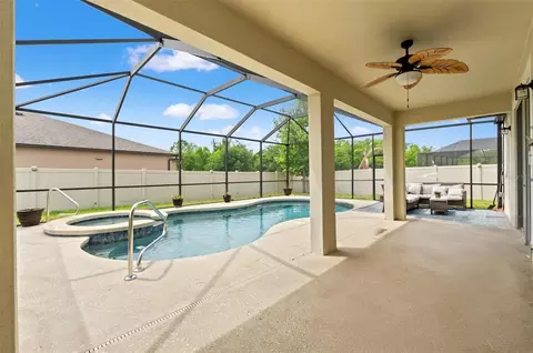 Exterior - 18696 Malinche Loop, Spring Hill, FL 34610 photo 4 of 5