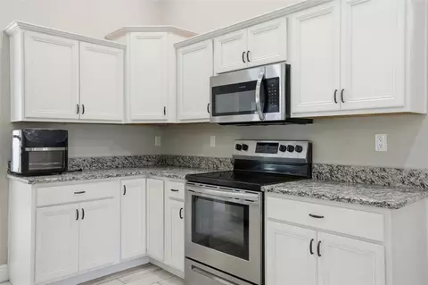 Kitchen - 4128 Everett Ave, Spring Hill, FL 34609 photo 5 of 6