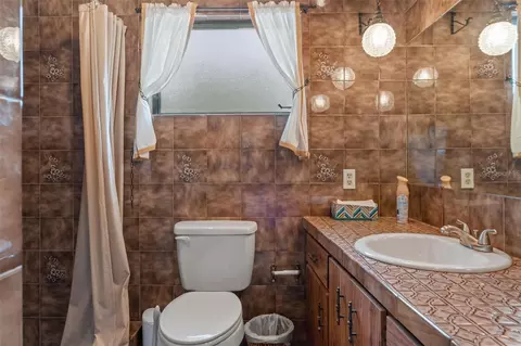 Bath - 3217 Abeline Rd, Spring Hill, FL 34608 photo 3 of 5