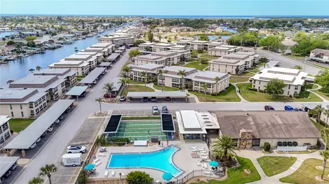 5111 Amulet Dr #105, New Port Richey, FL 34652