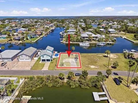 3473 Gulf Coast Dr, Hernando Beach, FL 34607 photo 2