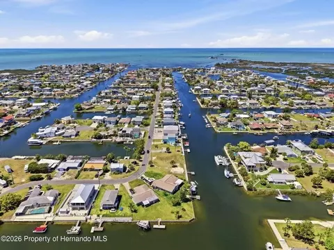 3473 Gulf Coast Dr, Hernando Beach, FL 34607 photo 4