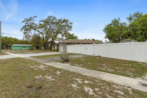 Exterior - 7367 Gates Cir, Spring Hill, FL 34606 photo 2 of 9